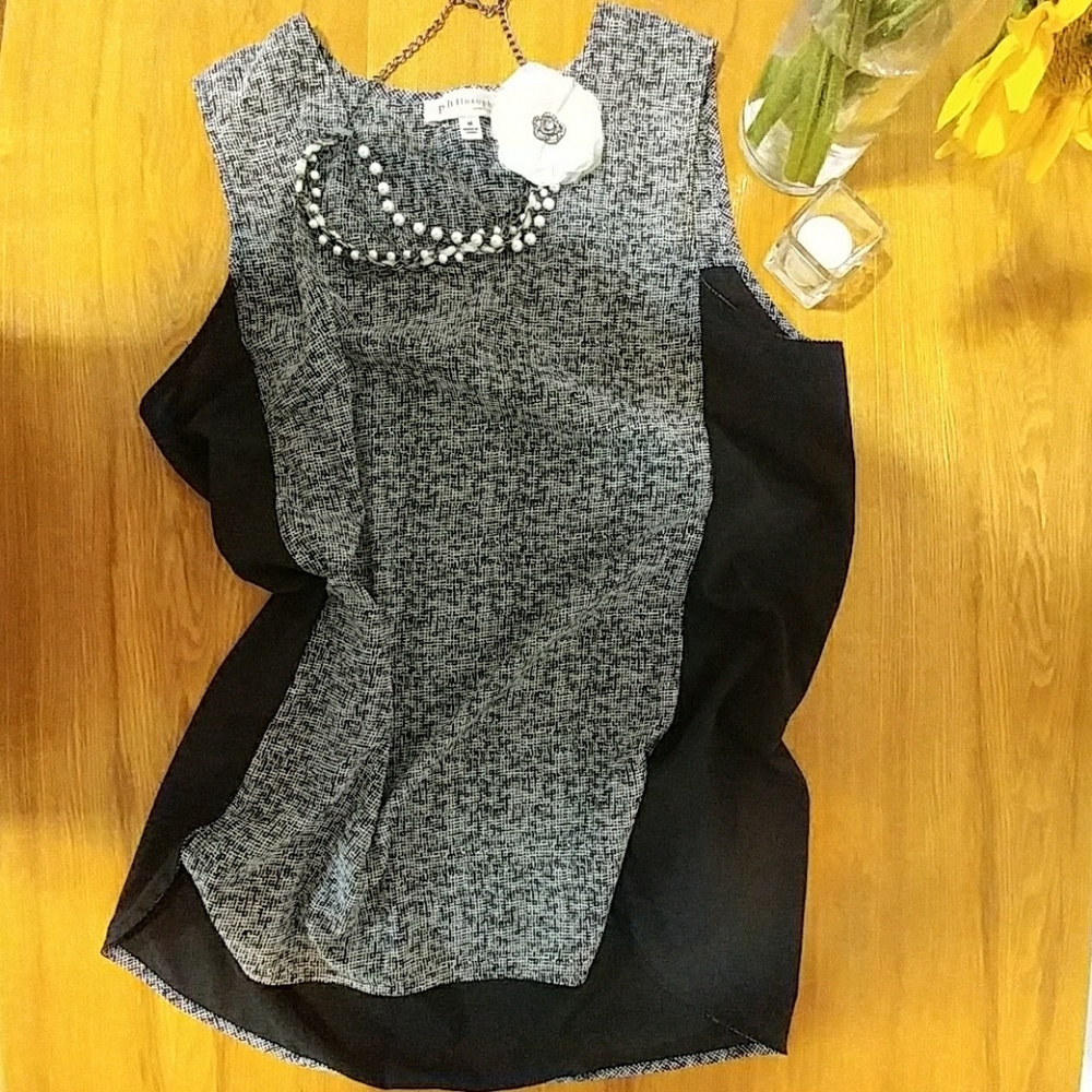 Women's Sleeveless Black and Gray Top
